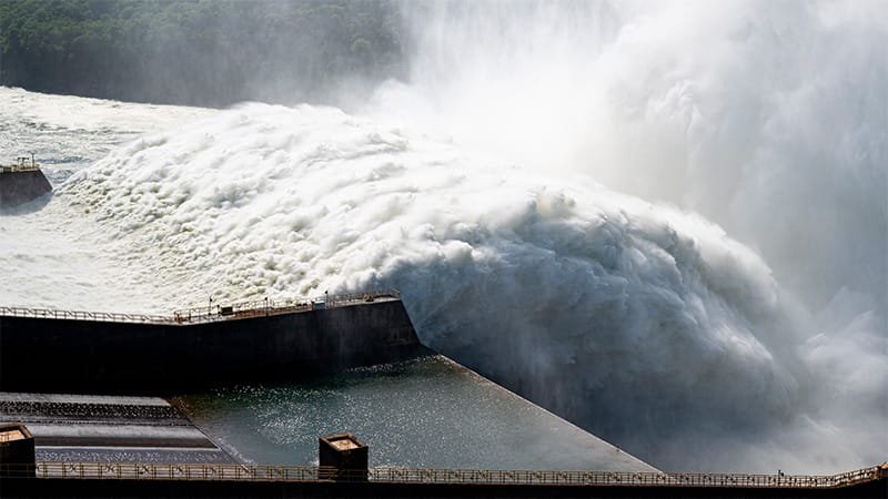 La represa de Itaipú abrirá sus compuertas e impactará en la crecida