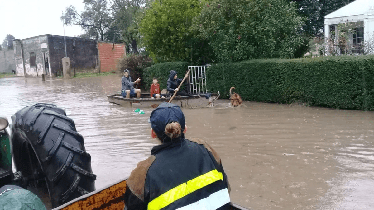 Familias Afectadas Por Las Lluvias En Rosario Del Tala Invitan A Una