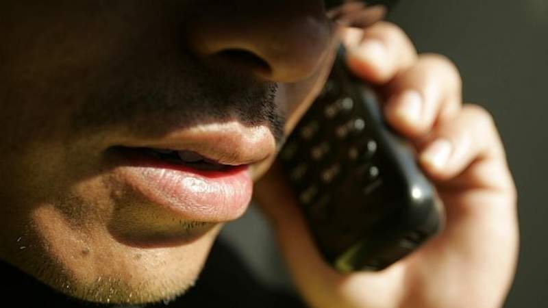 Cuento del tío: Robaron 16 mil dólares a una mujer que fue engañada por teléfono en Paraná
