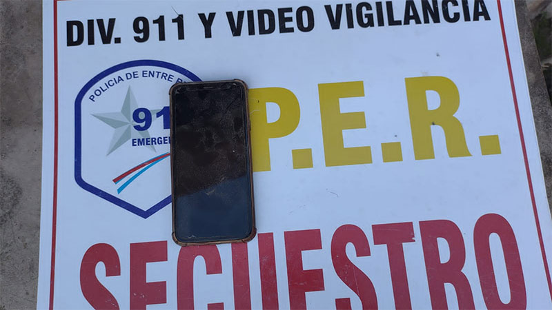 Menores de edad robaron a punta de pistola un celular en Paraná