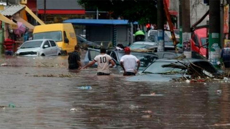 Más de 70 mil personas están siendo afectadas por torrenciales lluvias en Brasil