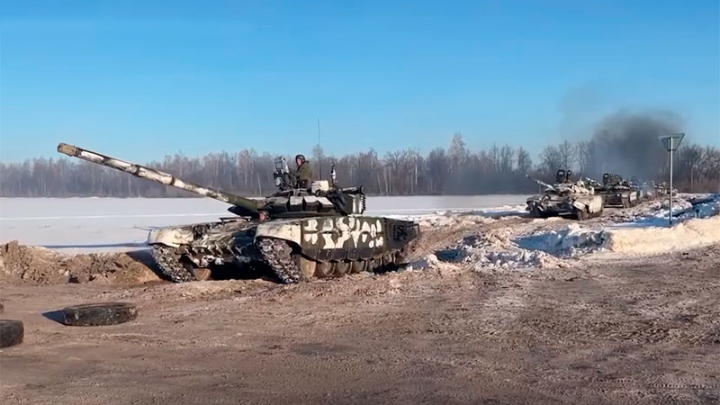 Rusia anuncia el regreso de sus tropas desde zonas fronterizas con Ucrania