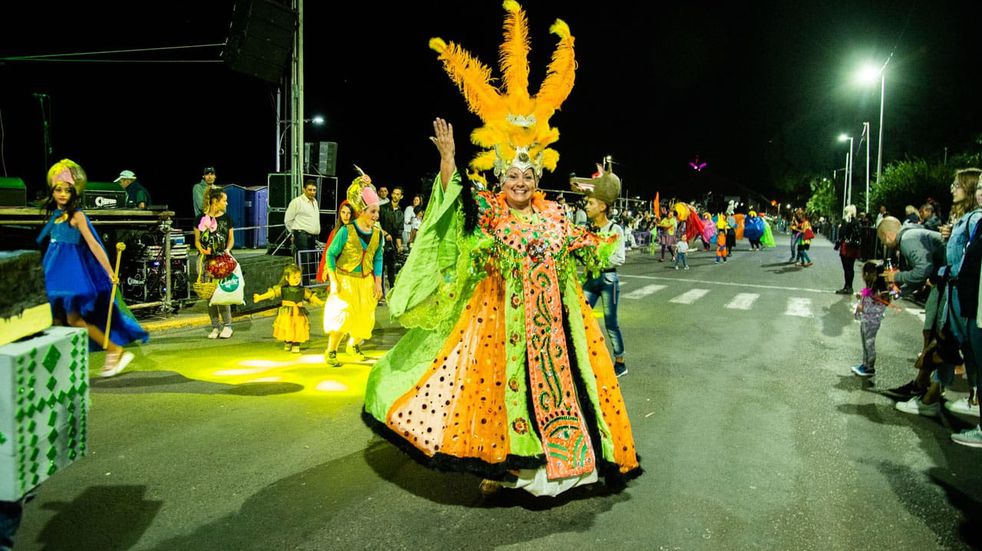 Paraná tendrá sus noches de Carnaval este fin de semana sobre calle Maciá