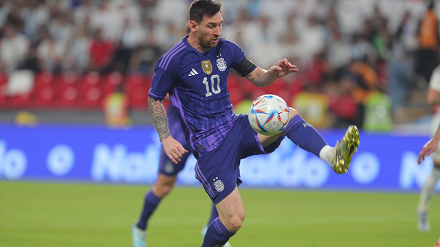 Argentina goleó 5-0 a Emiratos Árabes antes de su debut en el Mundial