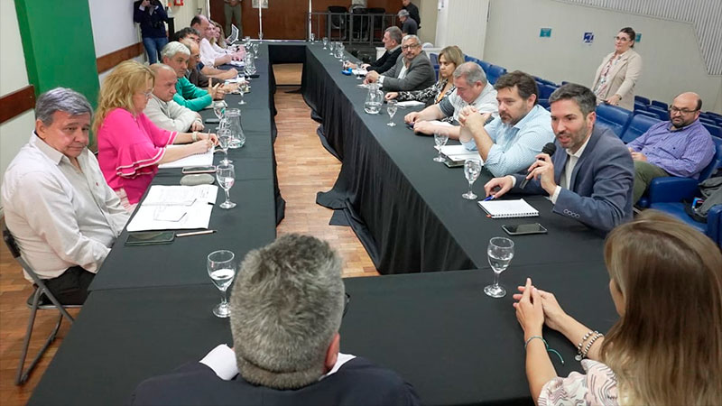 Los gremios docentes de Entre Ríos aceptaron la propuesta salarial del gobierno: Los detalles