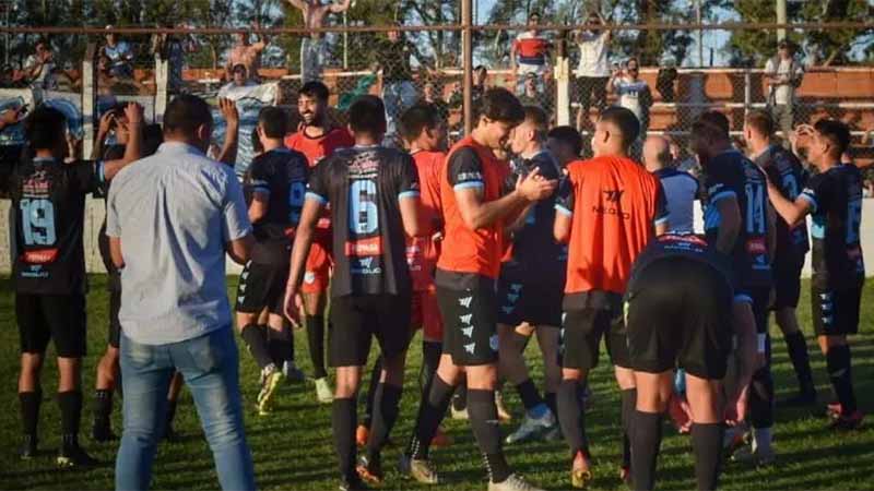Gimnasia y Esgrima de Concepción ganó un partido clave en el Federal A