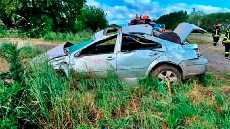Fin de semana trágico: Dos muertos tras el despiste y vuelco de un auto