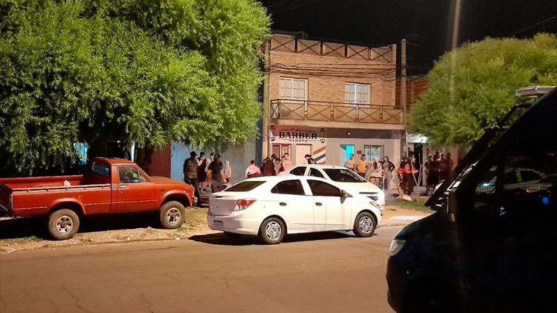Allanaron viviendas donde se vendían drogas frente a una escuela de Paraná