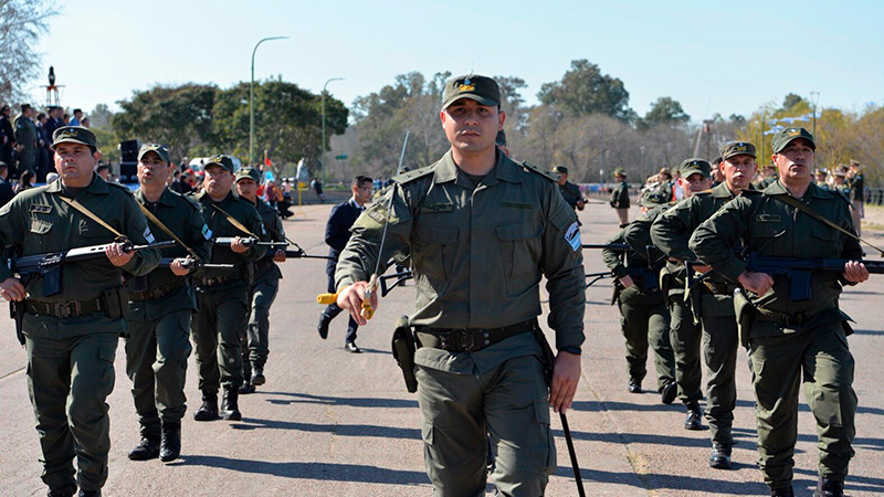 Inscriben a cadetes de Gendarmería con sueldos de medio millón: los requisitos