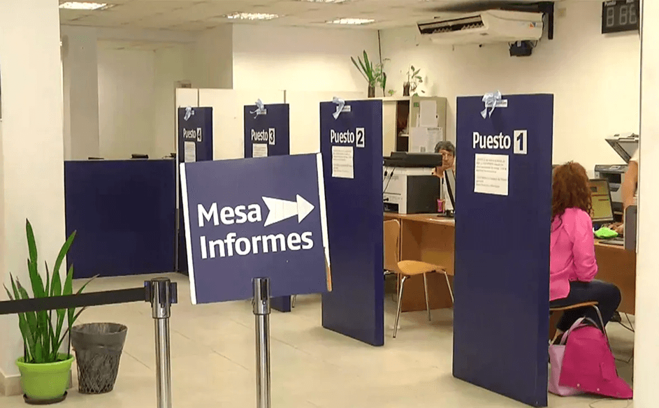 Empleados del Registro Civil de toda la provincia reclaman mejoras salariales y de infraestructura