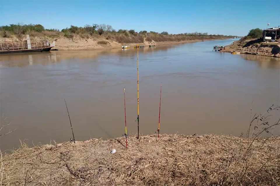 Un joven cayó a un arroyo en Entre Ríos, desapareció y es buscado intensamente