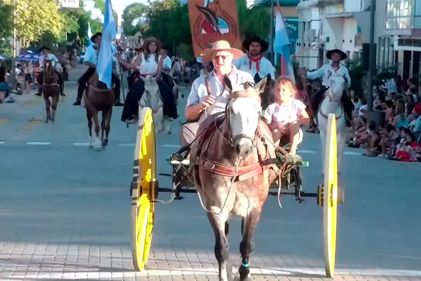 Fiesta Provincial del Caballo en Urdinarrain: así fue el desfile de agrupaciones tradicionalistas