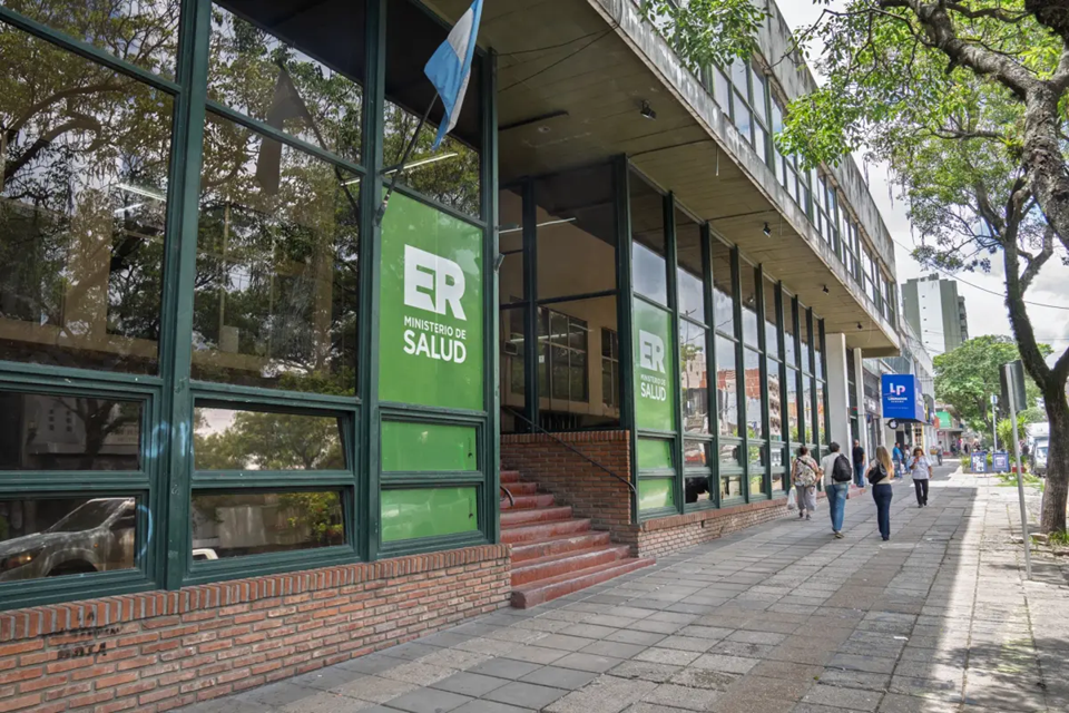 Cesantías y sanciones tras sumario administrativo a agentes del gobierno entrerriano