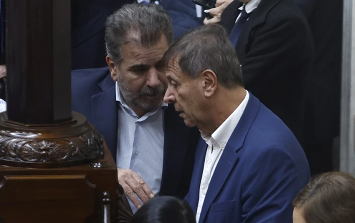 Ritondo y Sáenz rechazan el artículo de licencias y obligan al Gobierno a bajarlo