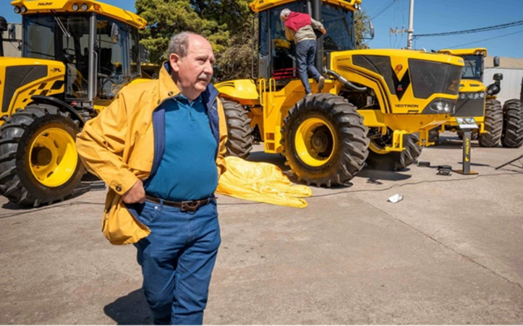 La histórica fábrica de tractores Pauny entró en crisis y cae la imagen de Milei