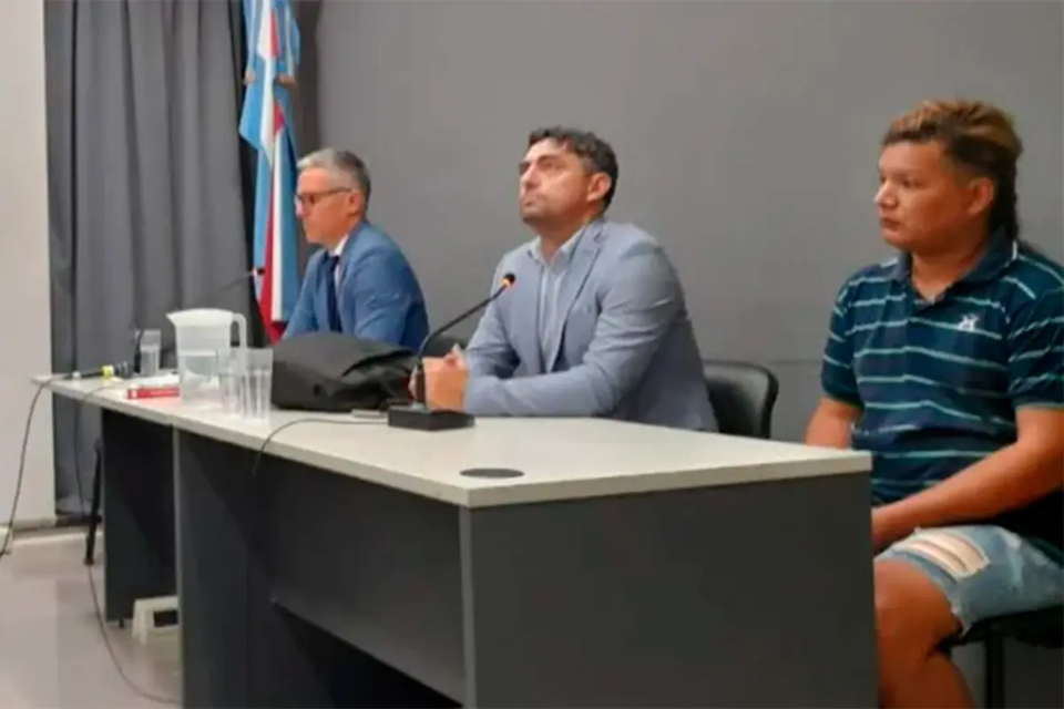 Crimen de Gustavo Gabriel González en Paraná: el cuerpo hallado en el río fue trasladado en moto hasta la costa