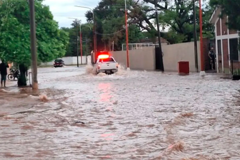 Fuerte temporal en Salta dejó más de 200 evacuados