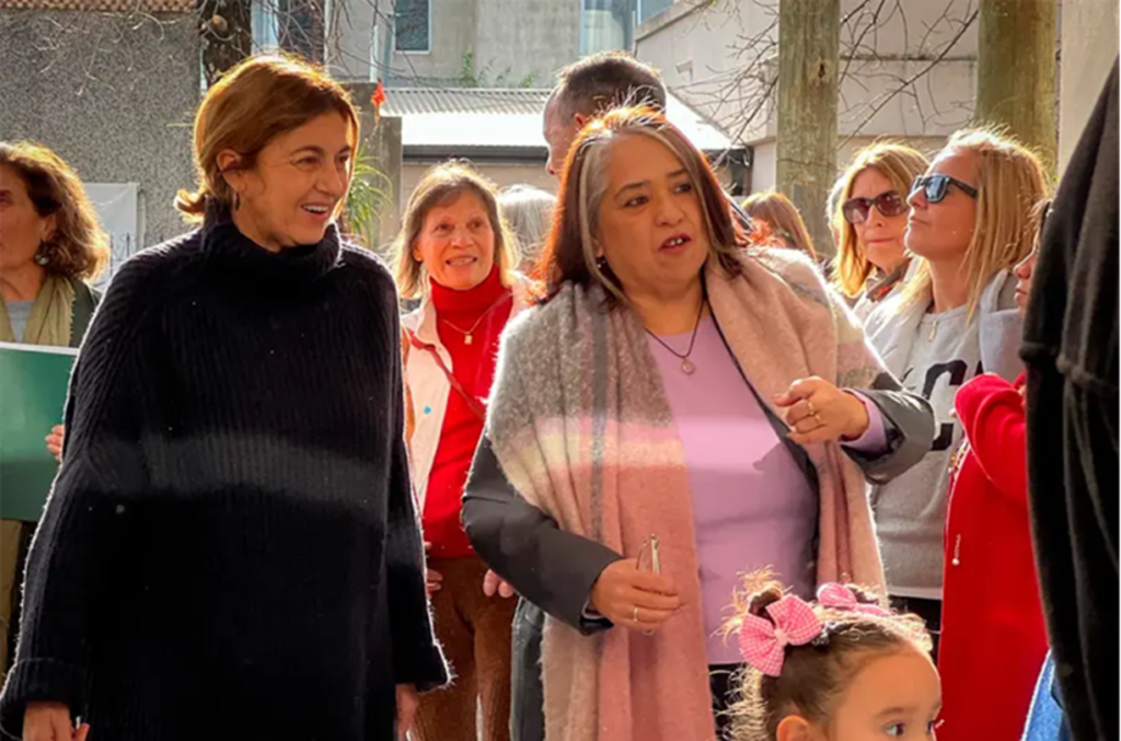 Fue un error político, reconoció exdirectora de Escuelas de Colón por nombramiento de su hija