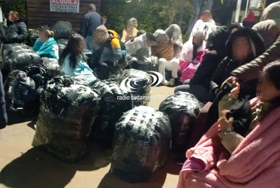 Retuvieron un tour de compras por presunto contrabando