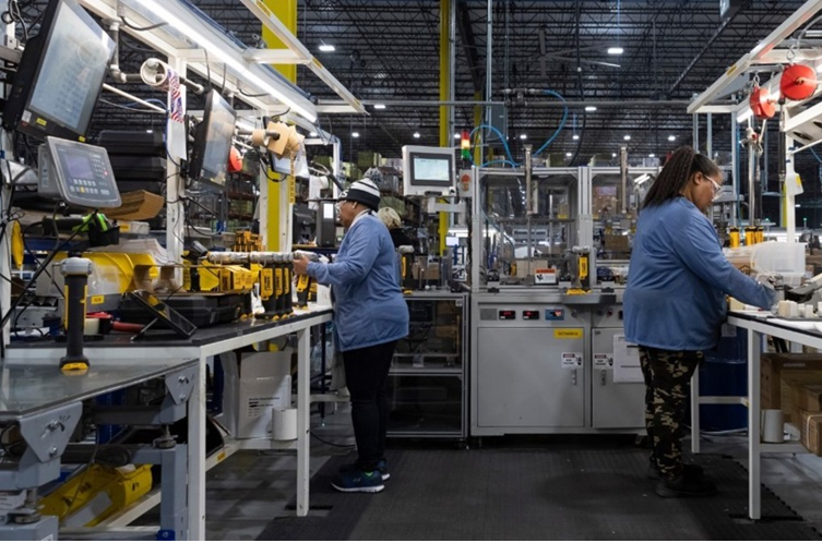Stanley cierra la planta donde fabrica su producto estrella y 300 trabajadores se quedan sin empleo
