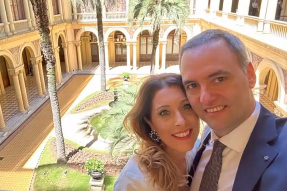 Adorni y su esposa gastaron $85 millones en tarjetas y aumentan las sospechas judiciales