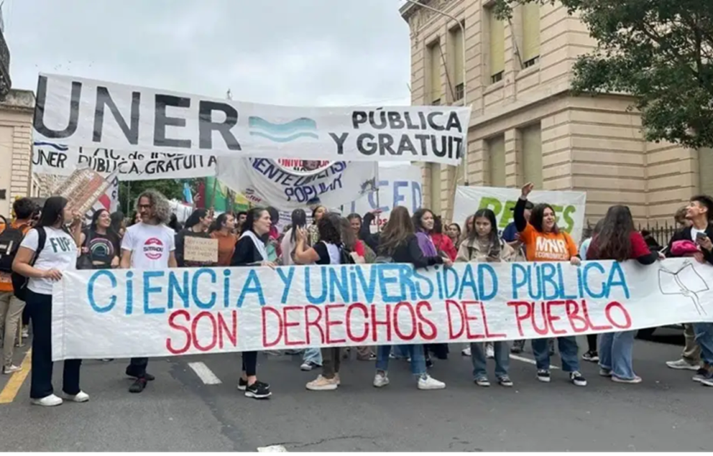 Marcha Federal Universitaria: cuánto cobran los docentes en Entre Ríos