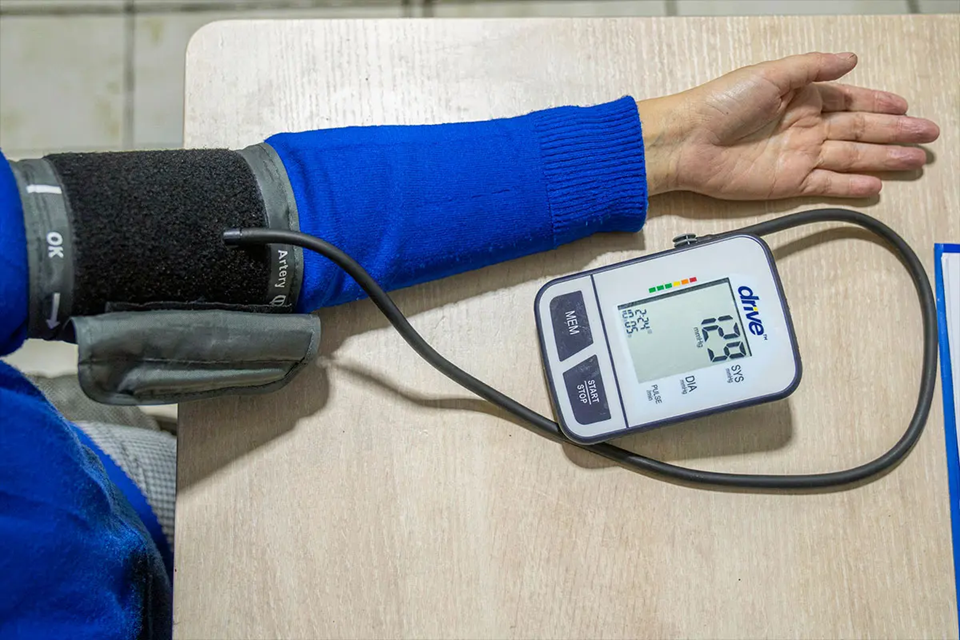 Cómo prevenir y tratar la hipertensión arterial