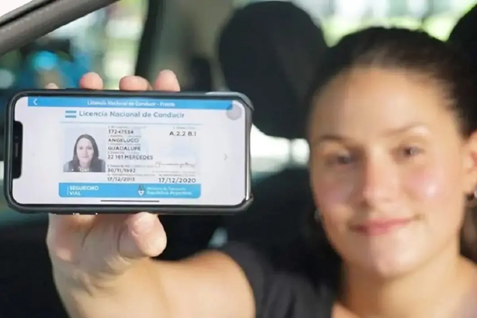 Cómo activar y usar la licencia digital