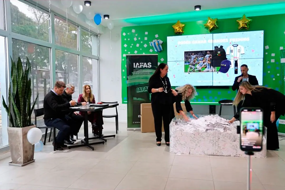 IAFAS realizó el sorteo de la Tómbola Mundial con millones de cupones: el listado de ganadores