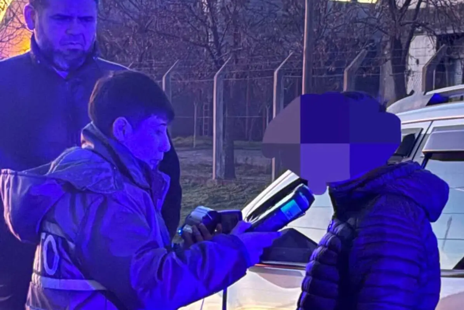 San Salvador: retuvieron un auto tras detectar a un conductor con 0,88 g/l de alcohol en sangre