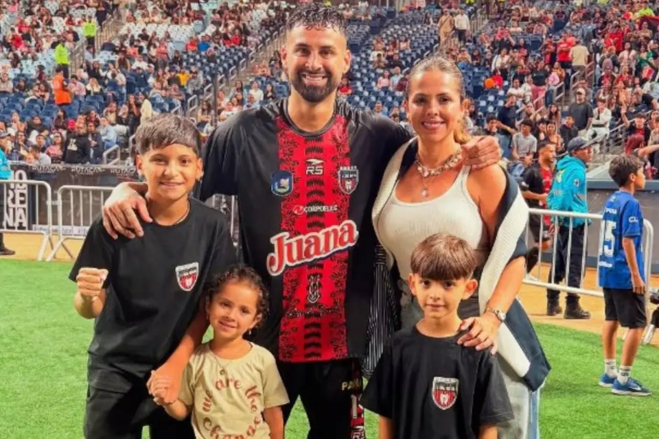 Hallaron sin vida a la esposa y a los hijos del futbolista Lucas Trejo