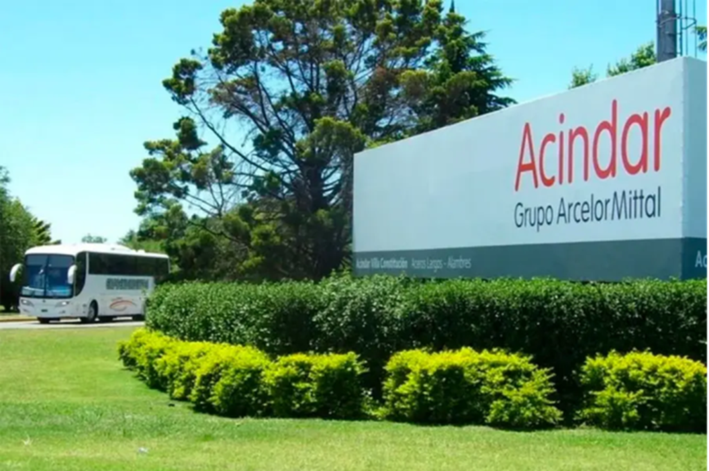 Acindar paraliza su producción por caída de ventas y exceso de stock