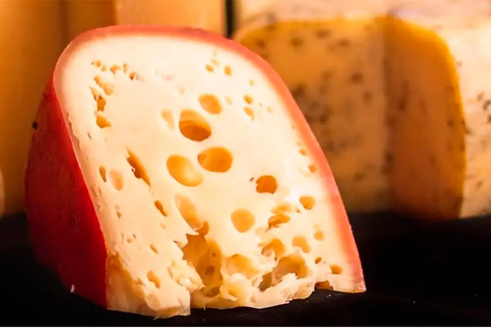 Prohibieron la venta de una marca de queso en Entre Ríos