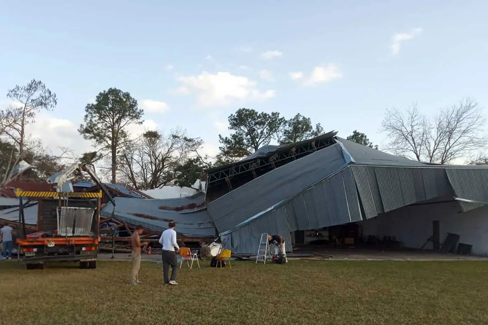 Temporal provocó severos daños en el Aeroclub de Concordia